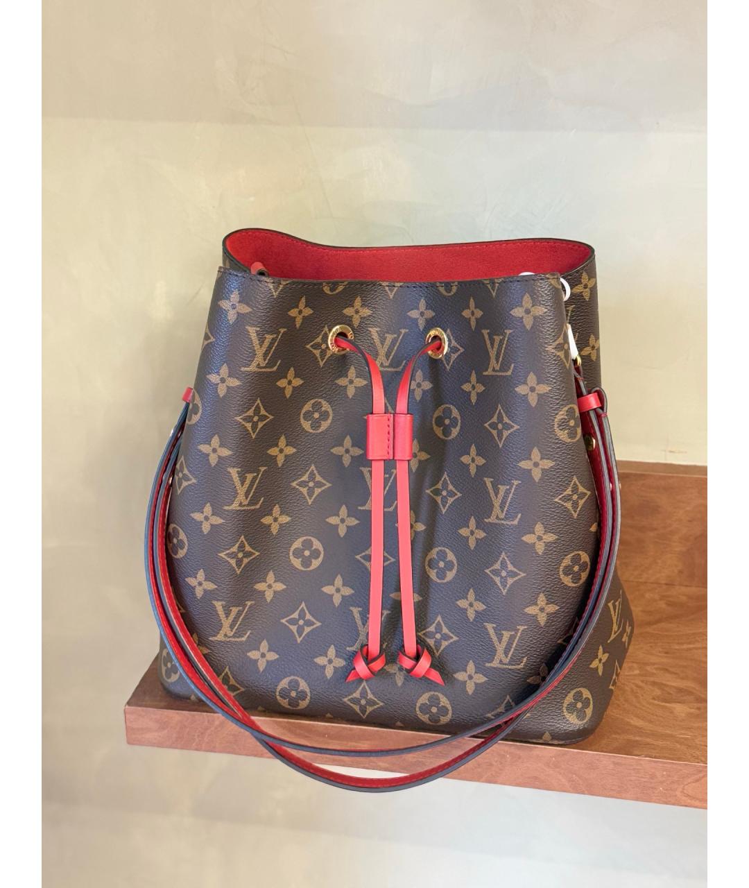 LOUIS VUITTON Красная сумка тоут из искусственной кожи, фото 2