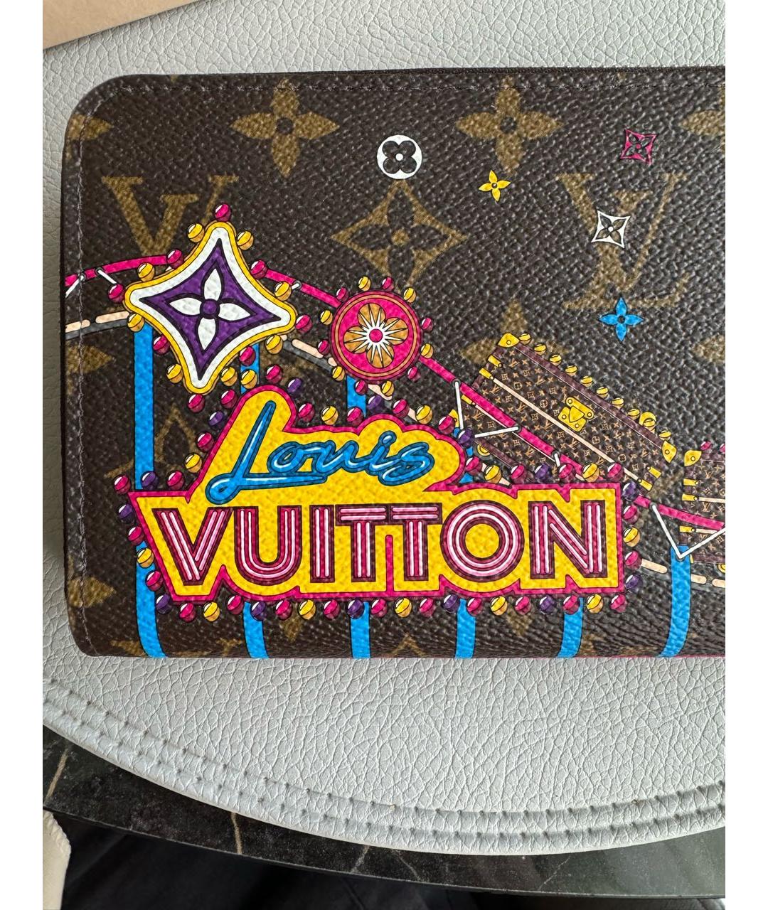 LOUIS VUITTON Коричневый кошелек, фото 3