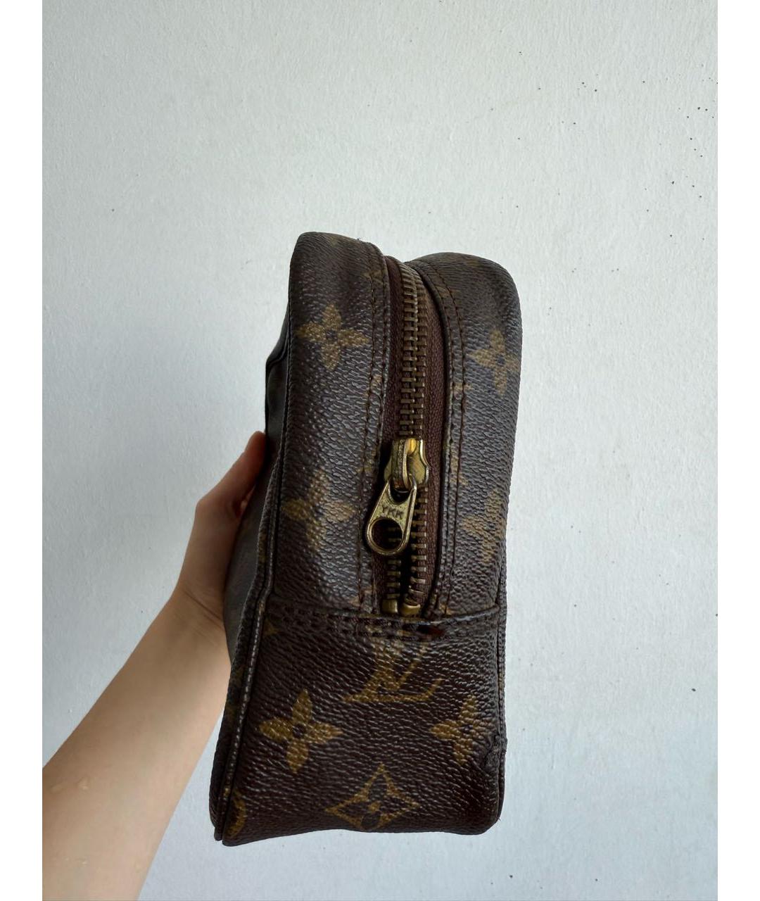 LOUIS VUITTON Коричневая косметичка, фото 3