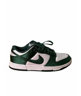 NIKE Кроссовки