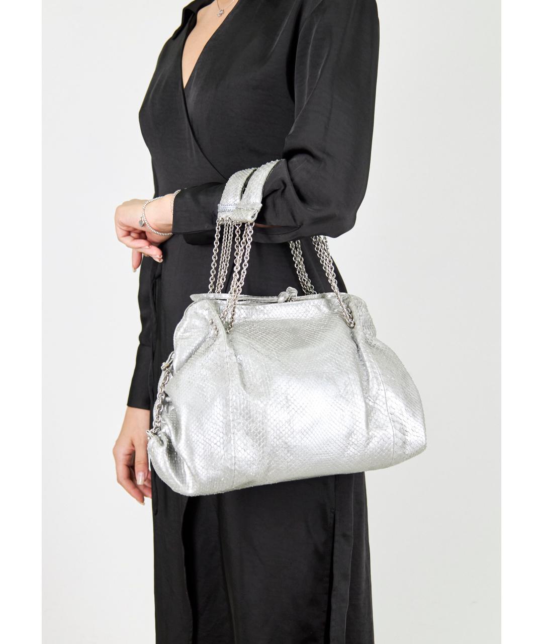 BOTTEGA VENETA Серебряная кожаная сумка с короткими ручками, фото 7