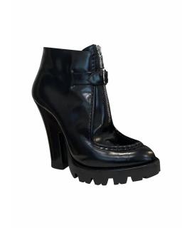 PRADA Ботинки