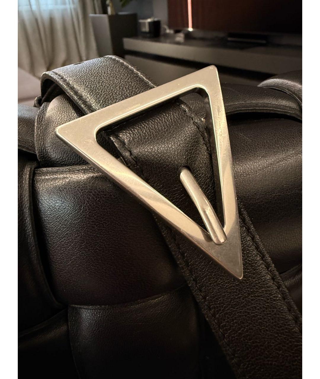 BOTTEGA VENETA Черная кожаная сумка через плечо, фото 2