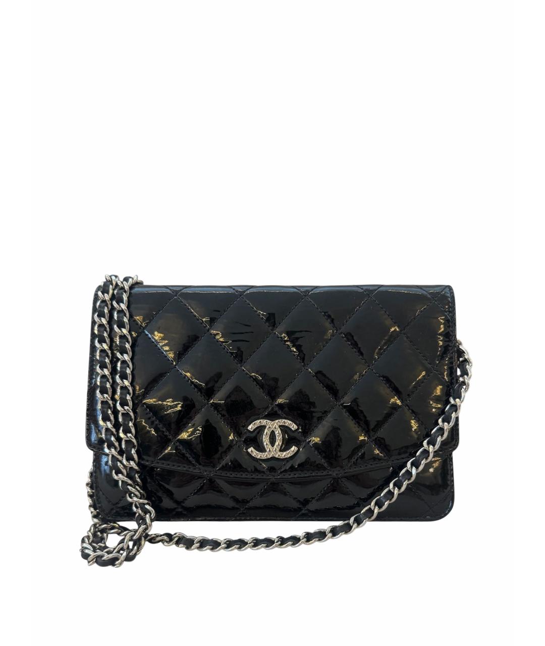 CHANEL Черная сумка через плечо из лакированной кожи, фото 1
