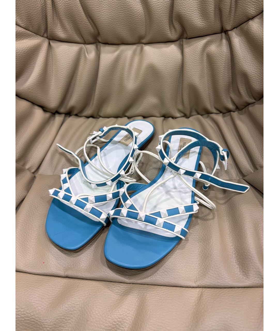 VALENTINO Голубые кожаные сандалии, фото 2