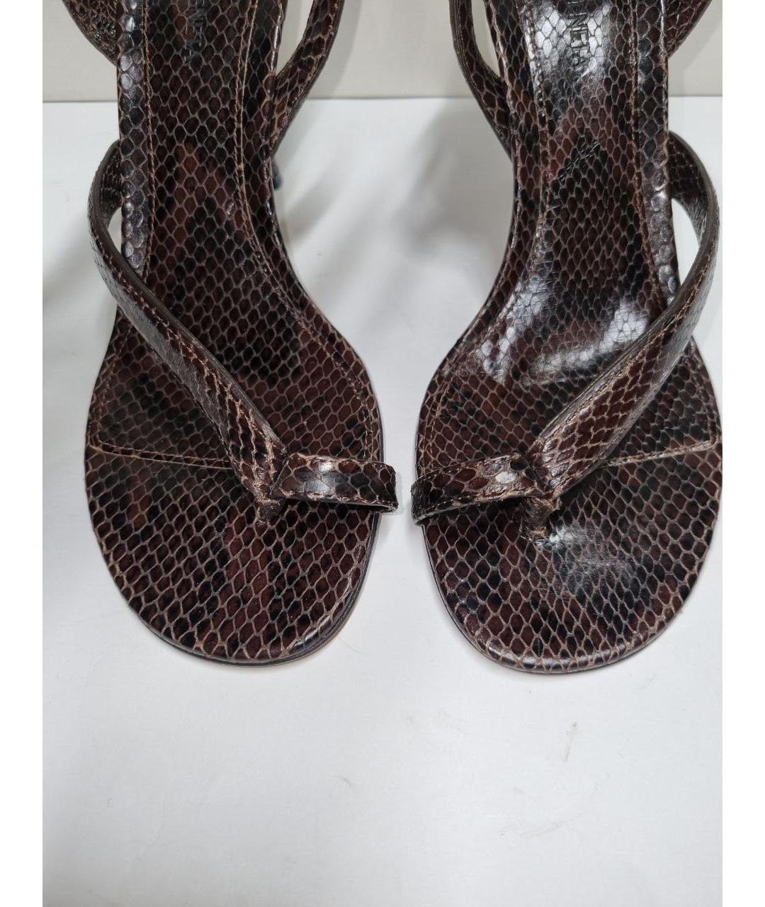BOTTEGA VENETA Коричневые кожаные босоножки, фото 3