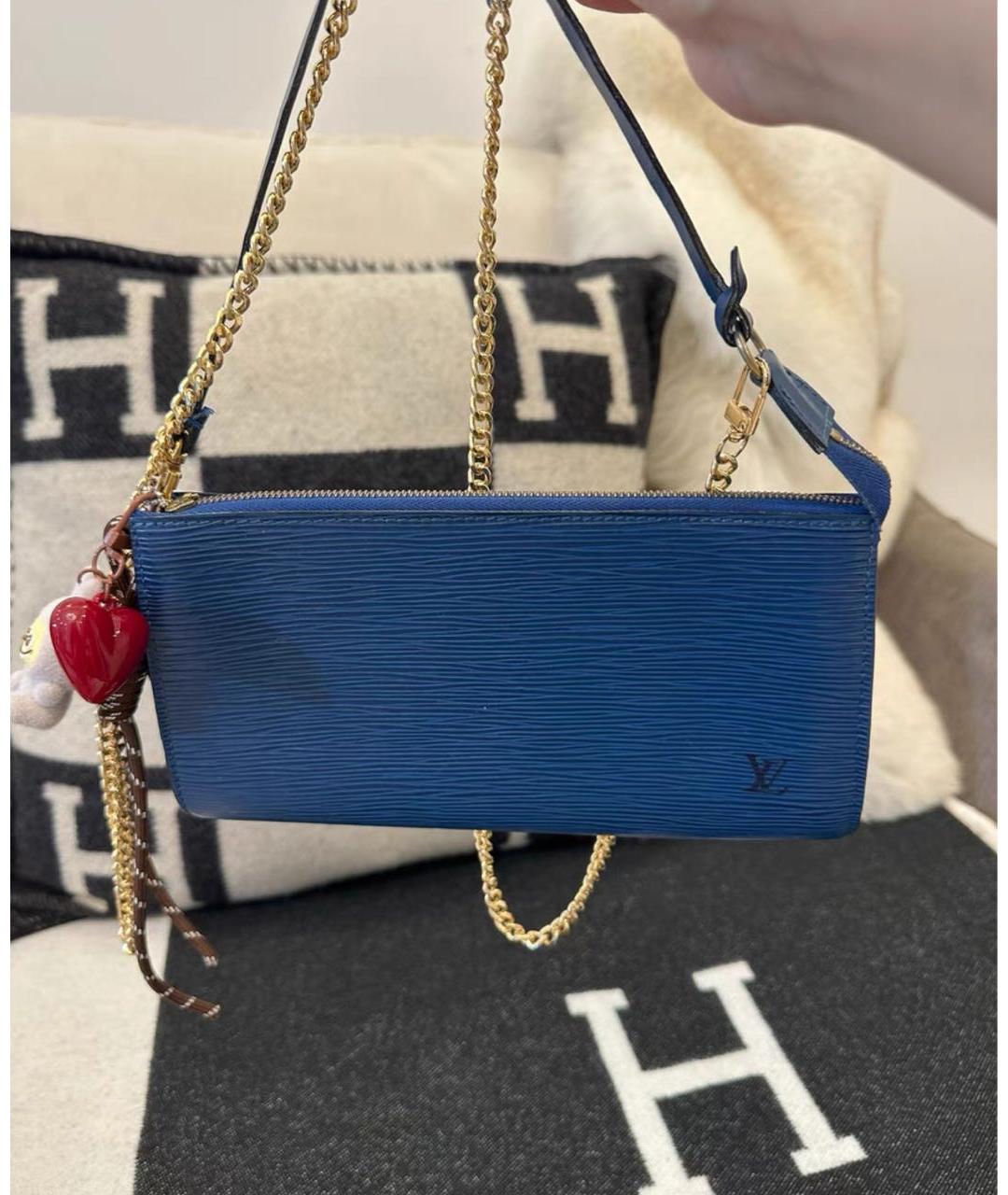 LOUIS VUITTON Синяя кожаная сумка с короткими ручками, фото 2
