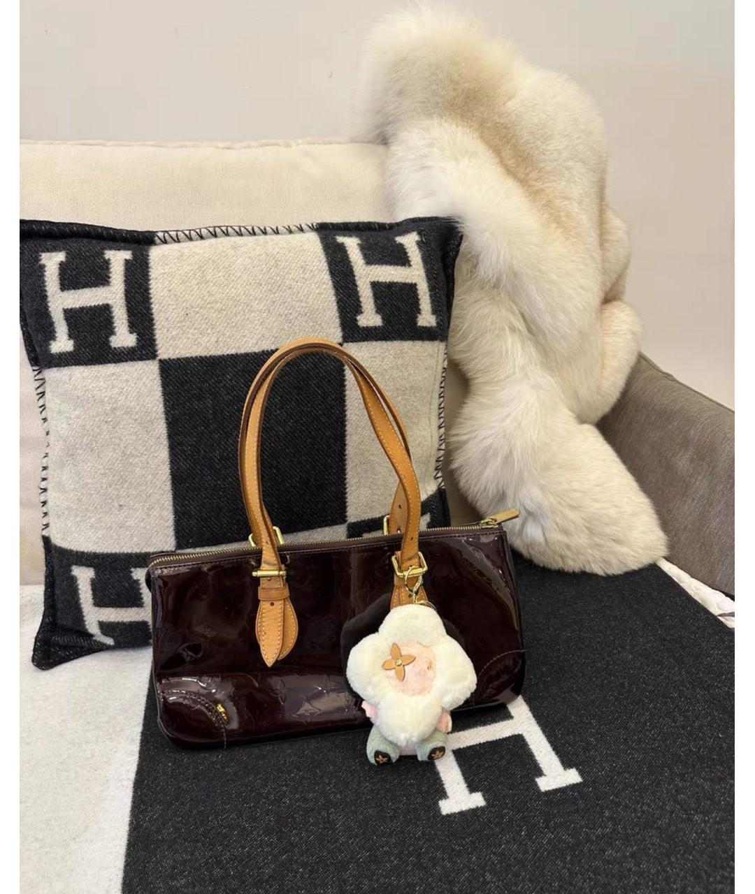 LOUIS VUITTON Бордовая сумка с короткими ручками из лакированной кожи, фото 2
