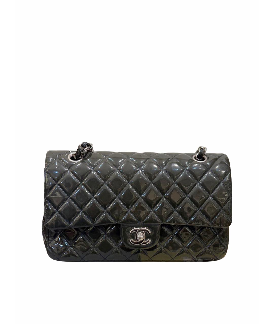 CHANEL Черная сумка через плечо из лакированной кожи, фото 1