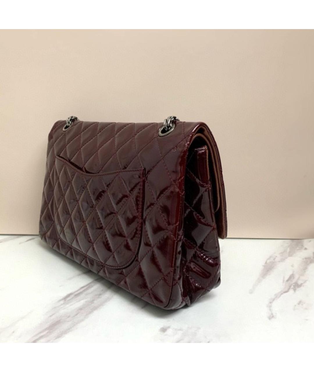CHANEL Бордовая сумка через плечо из лакированной кожи, фото 4