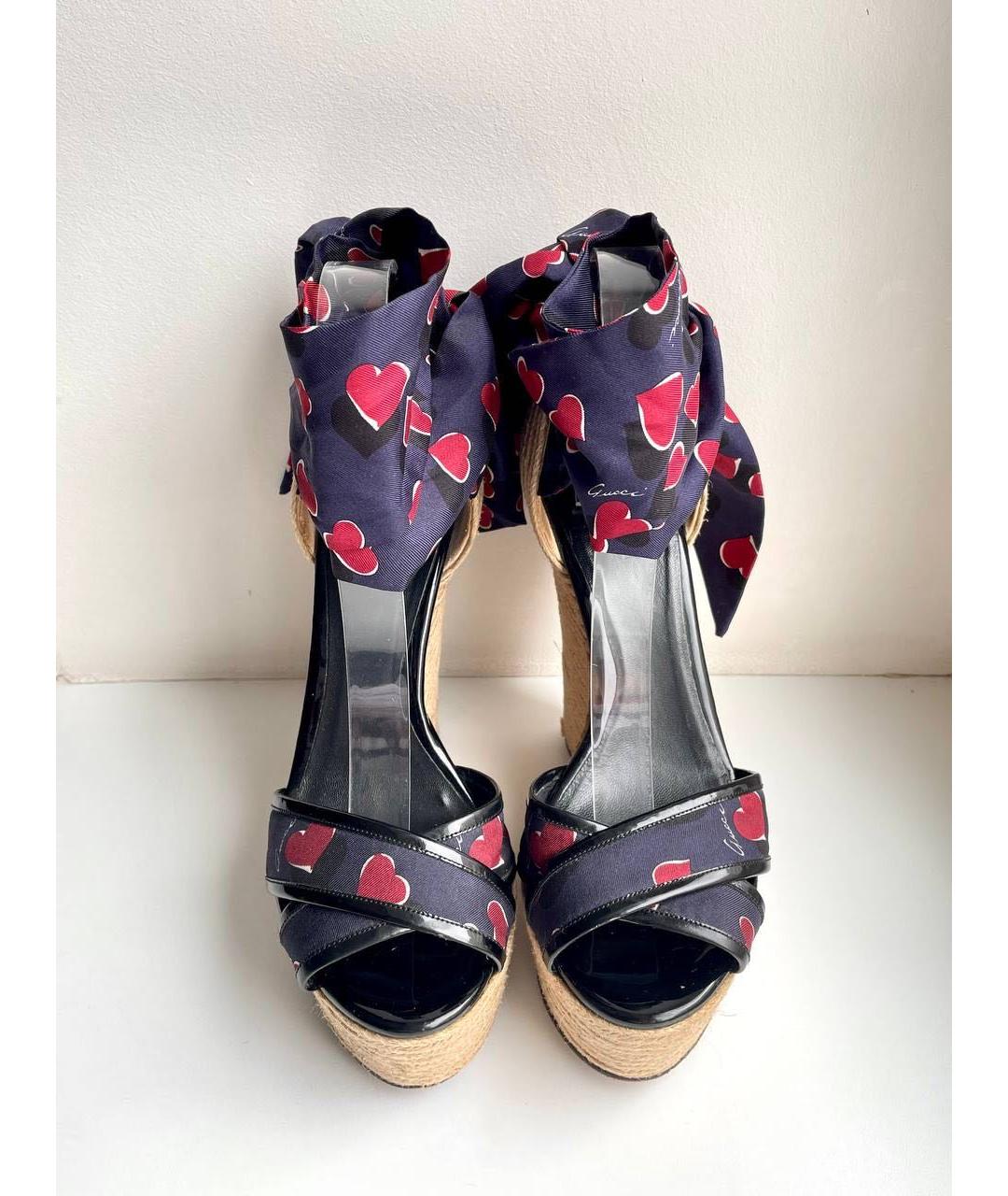 GUCCI Бежевые текстильные босоножки, фото 2