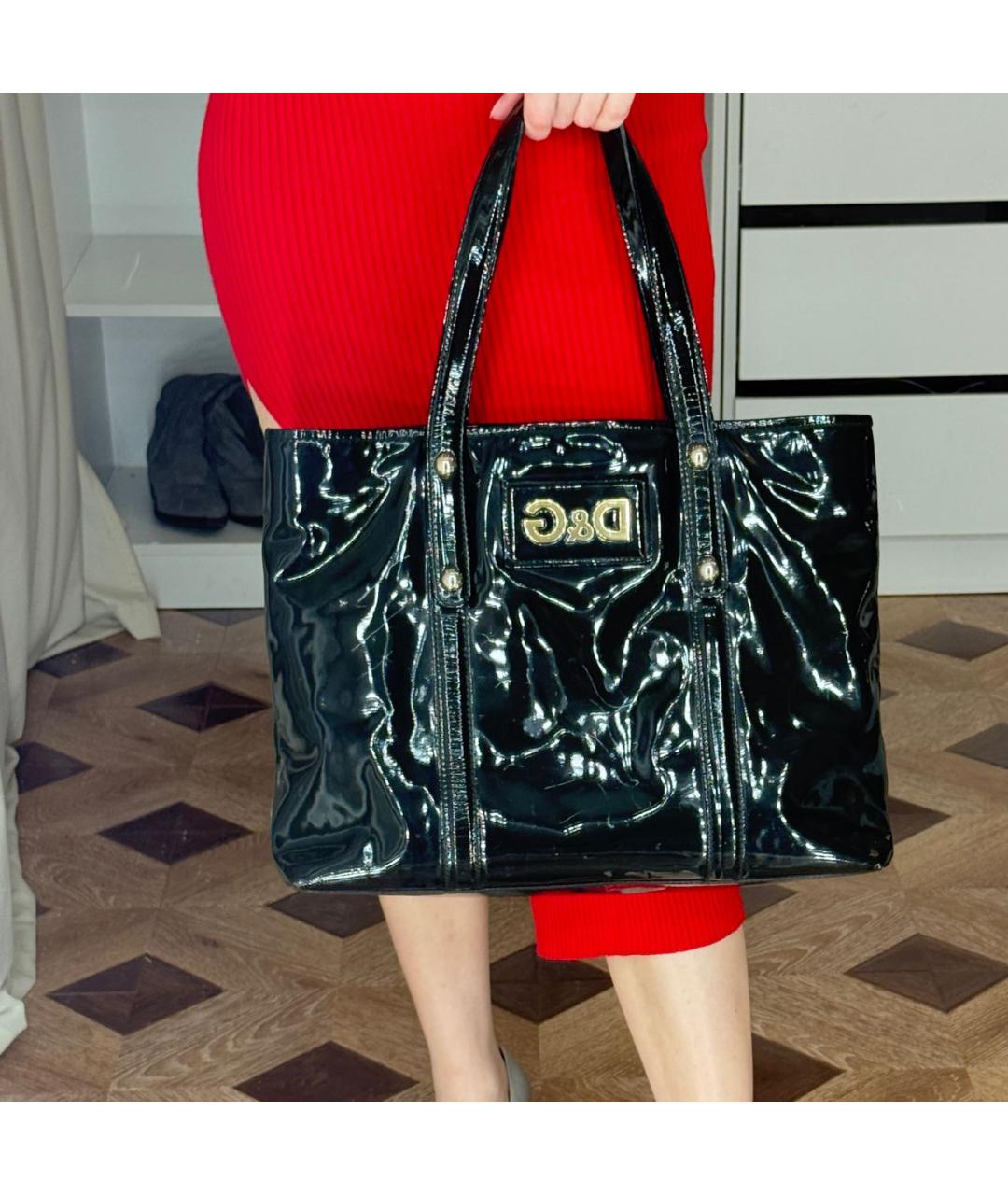 DOLCE&GABBANA Черная сумка тоут из лакированной кожи, фото 9
