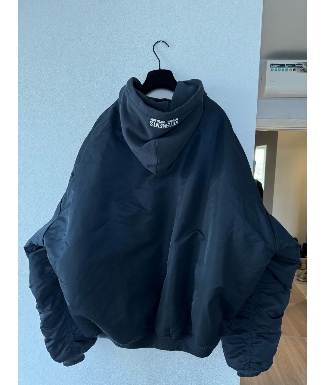 VETEMENTS Темно-синяя куртка, фото 2