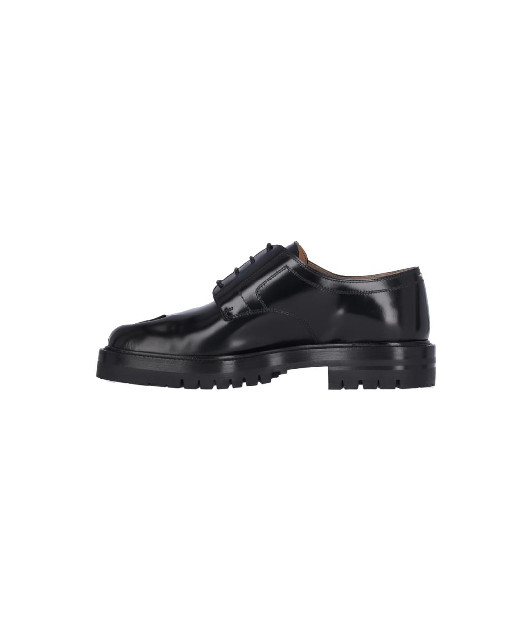 MAISON MARGIELA Черные низкие ботинки из лакированной кожи, фото 3