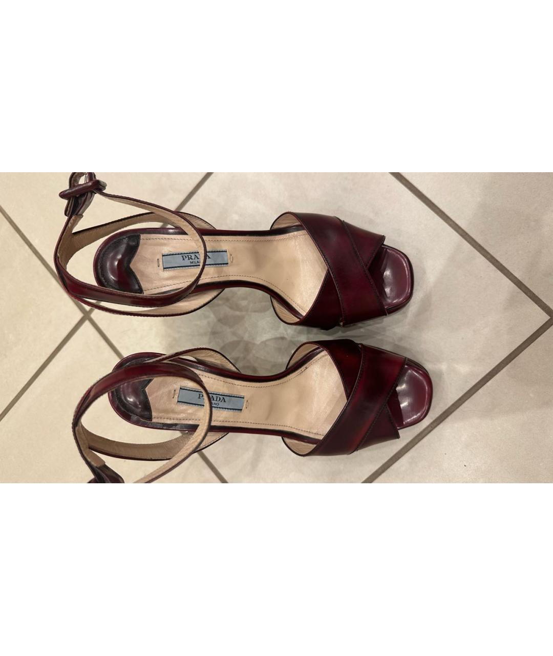 PRADA Бордовые кожаные босоножки, фото 2