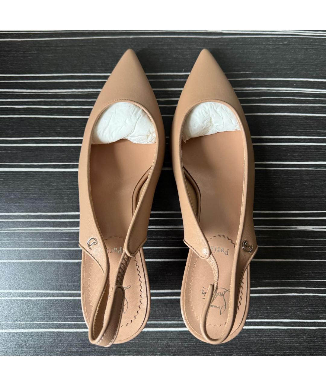 CHRISTIAN LOUBOUTIN Бежевые кожаные туфли, фото 3