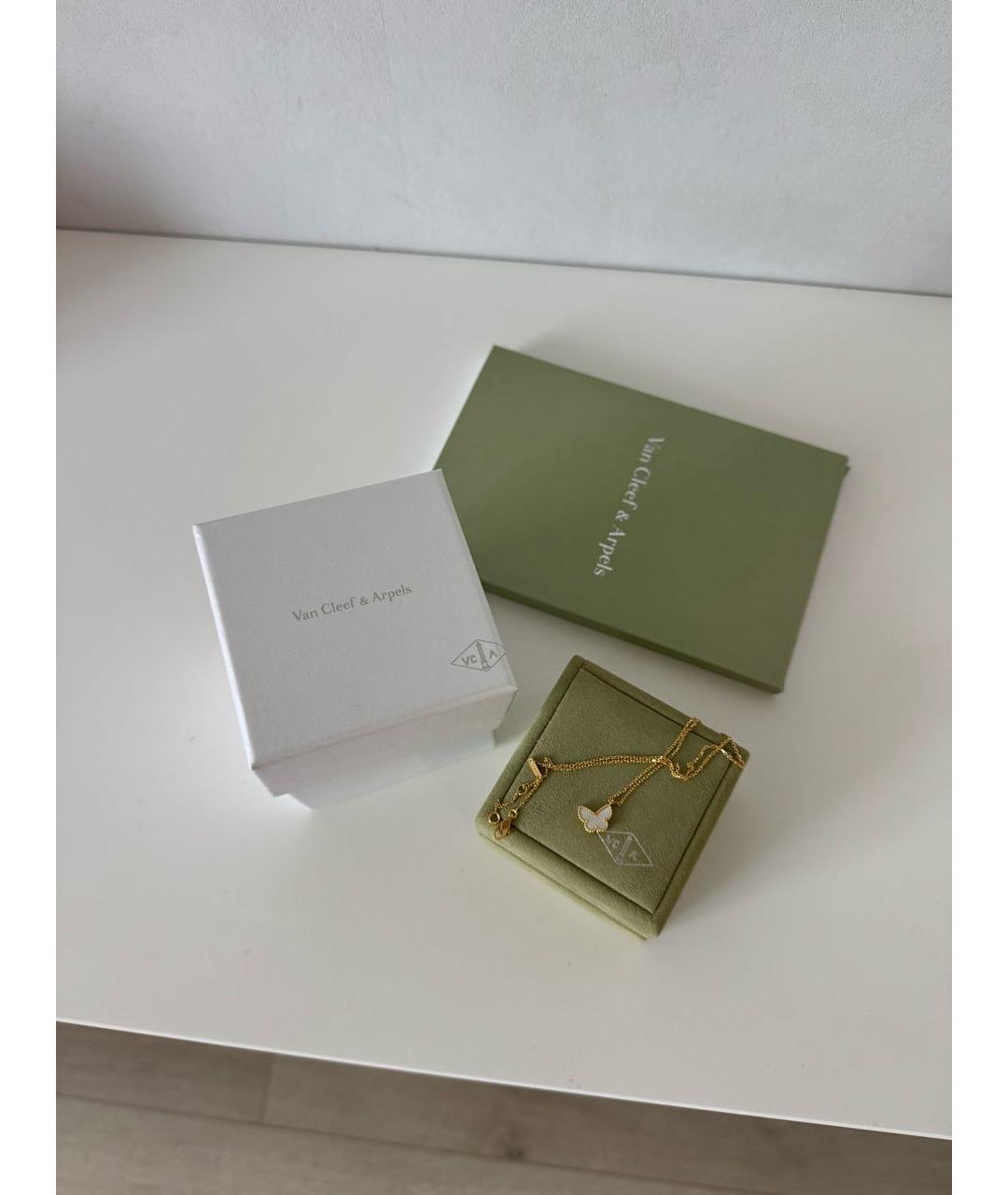 VAN CLEEF & ARPELS Белая подвеска из желтого золота, фото 2