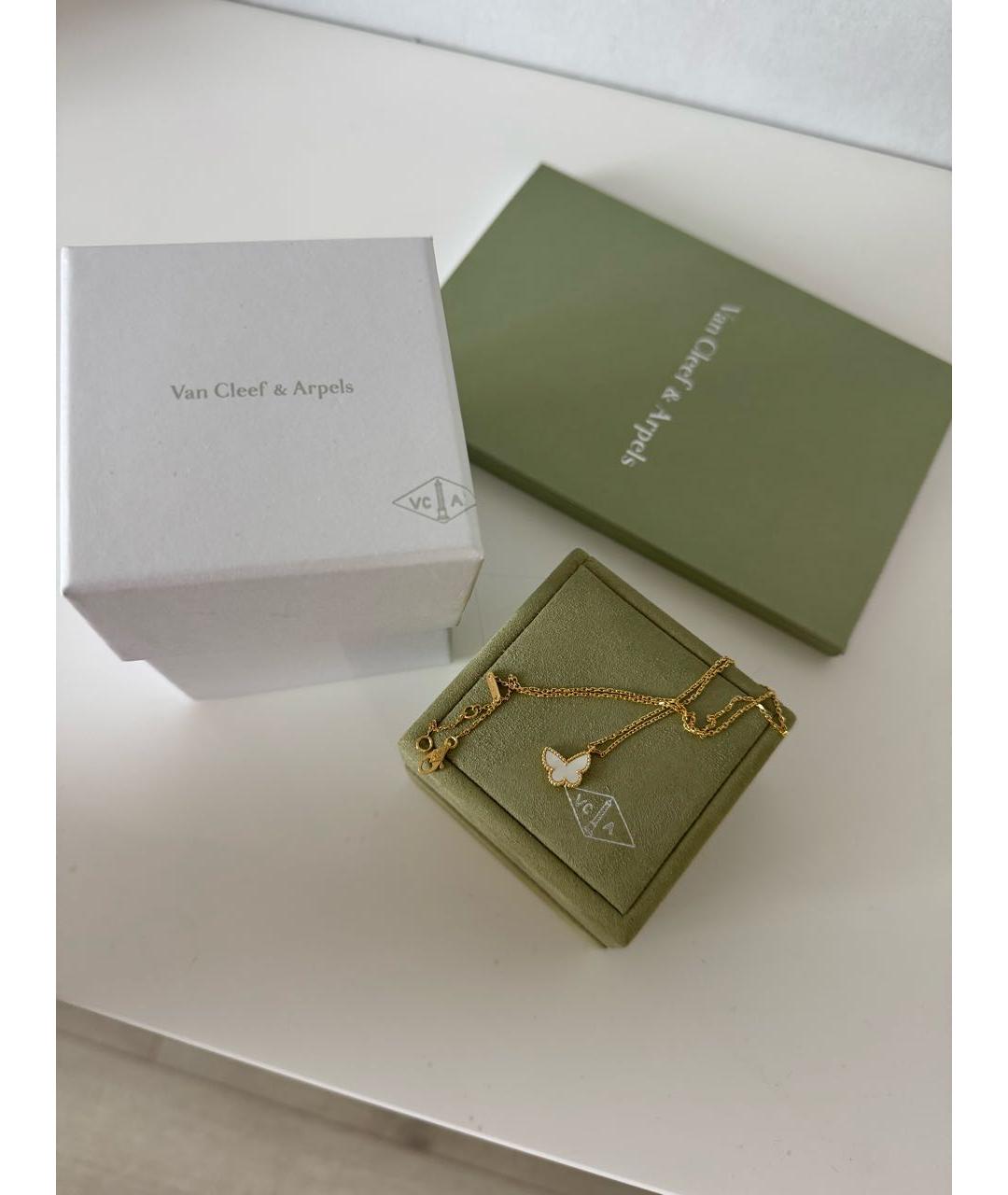 VAN CLEEF & ARPELS Белая подвеска из желтого золота, фото 3