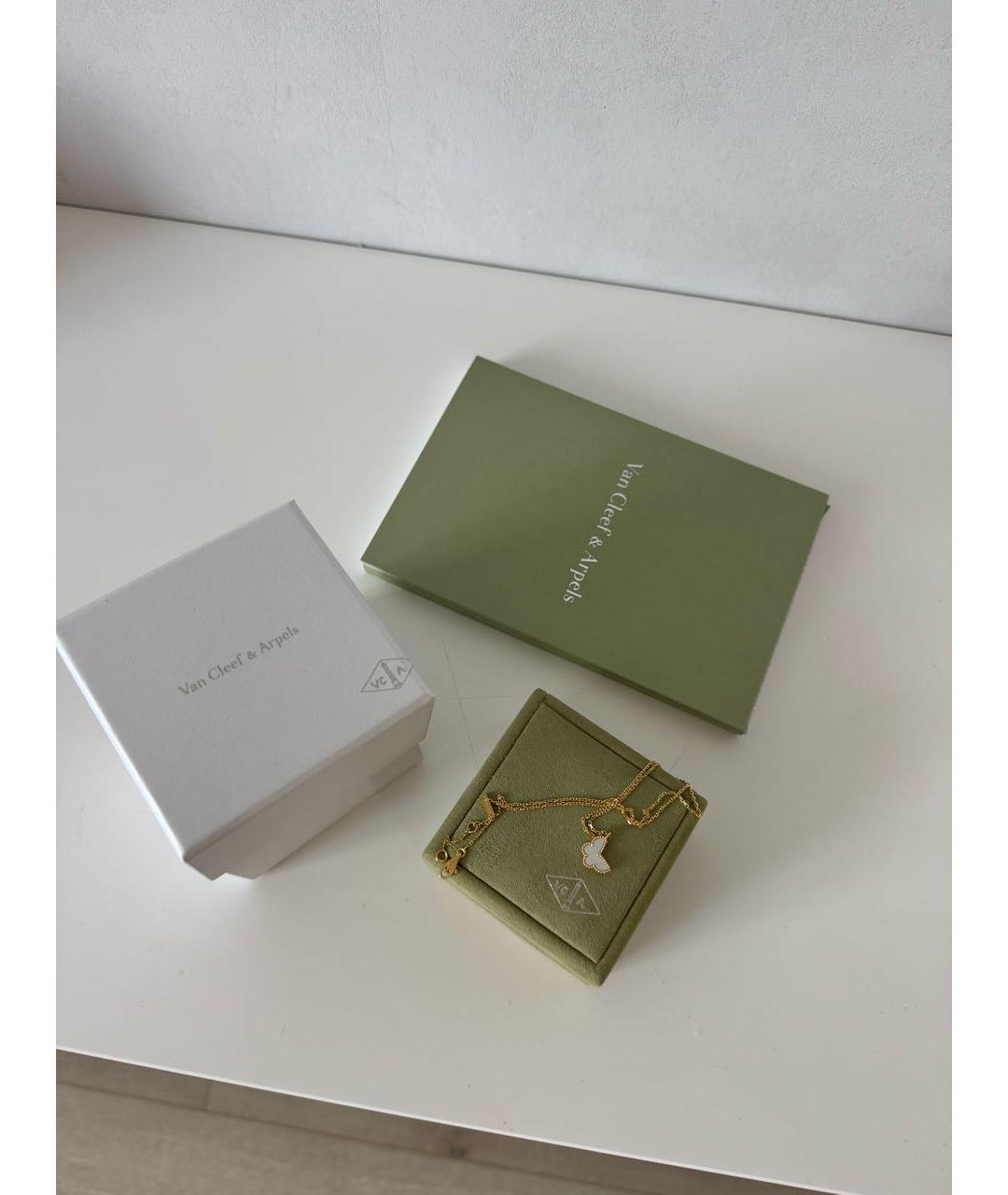 VAN CLEEF & ARPELS Белая подвеска из желтого золота, фото 5
