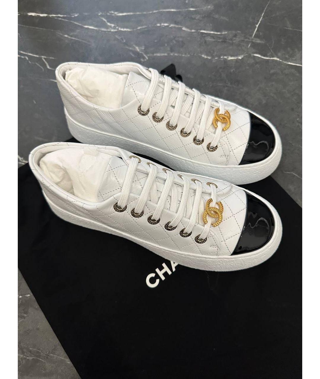 CHANEL Белые кожаные кеды, фото 3