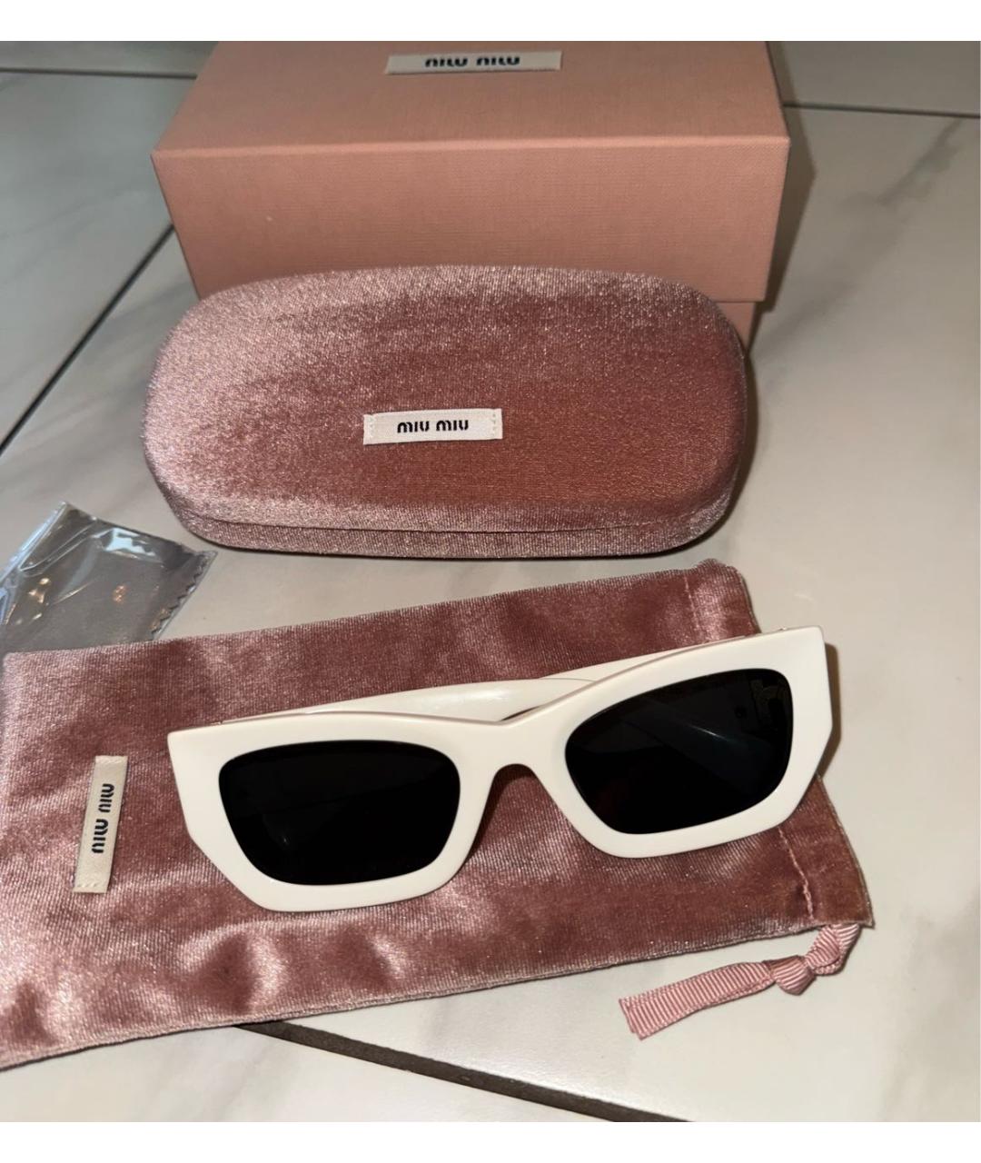 MIU MIU Белые пластиковые солнцезащитные очки, фото 2