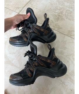 LOUIS VUITTON Кеды