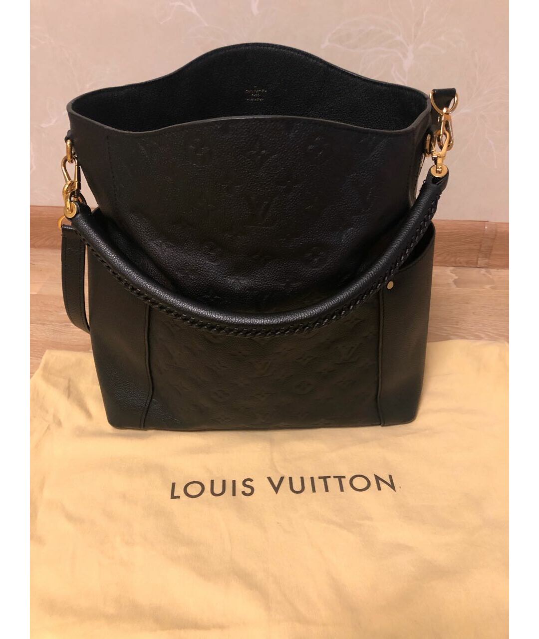 LOUIS VUITTON Черная кожаная сумка тоут, фото 9