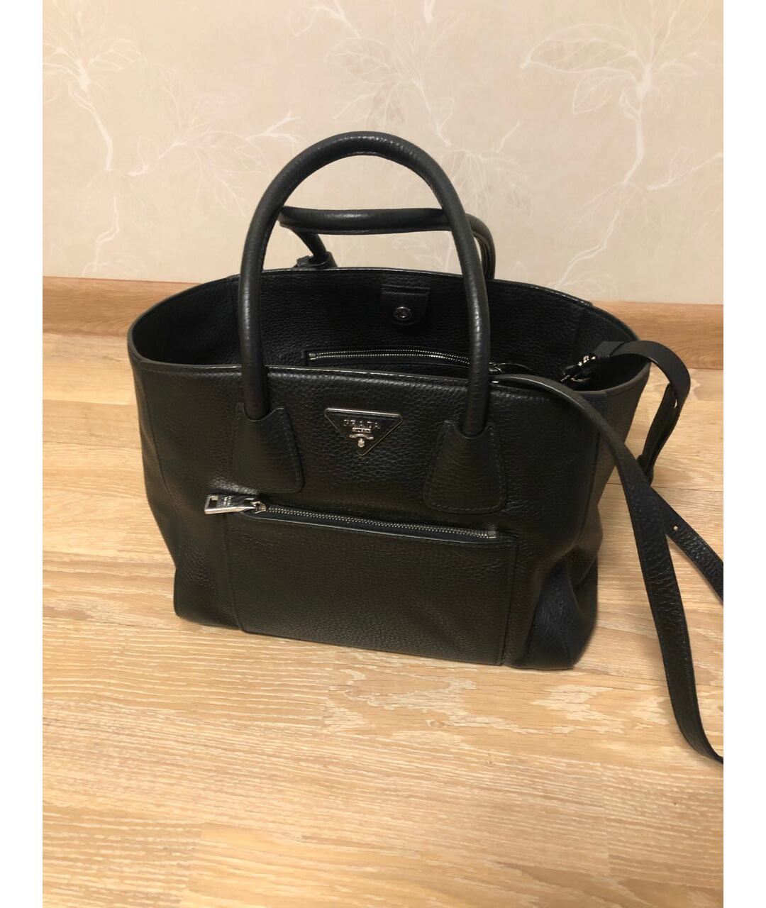 PRADA Черная кожаная сумка тоут, фото 5