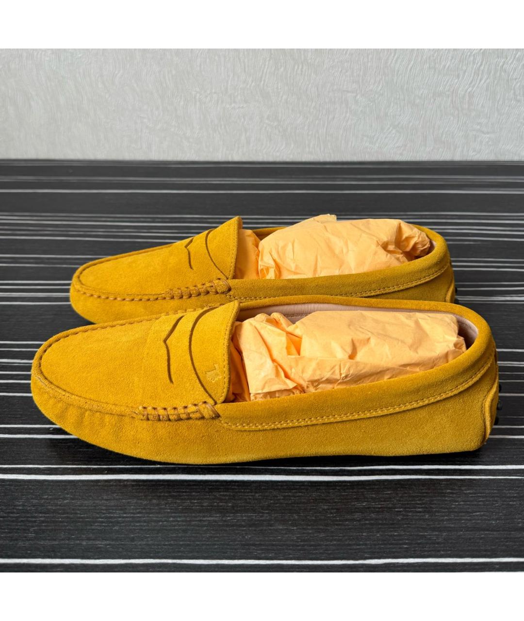 TOD'S Горчичные замшевые мокасины, фото 2