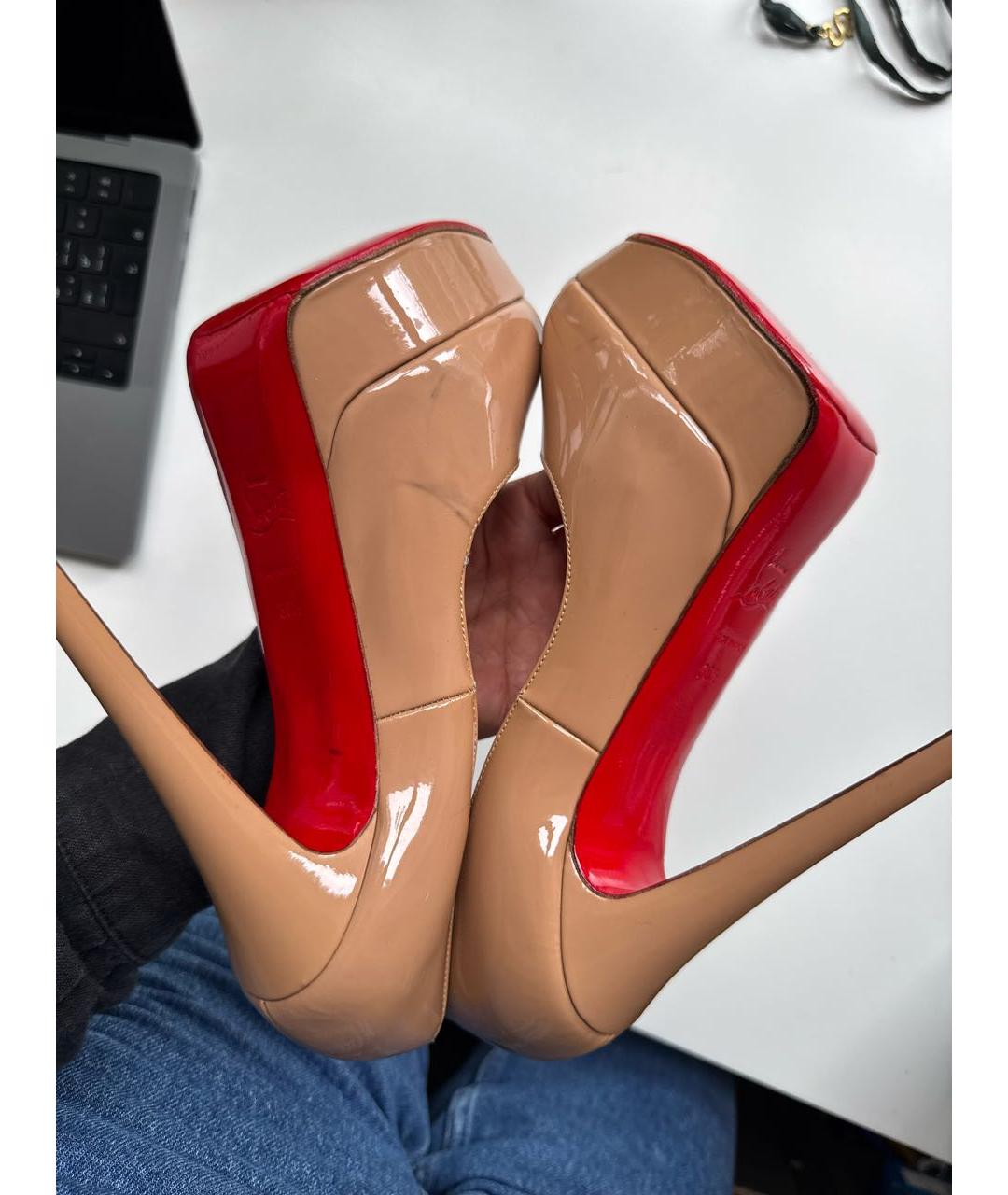 CHRISTIAN LOUBOUTIN Бежевые кожаные туфли, фото 7