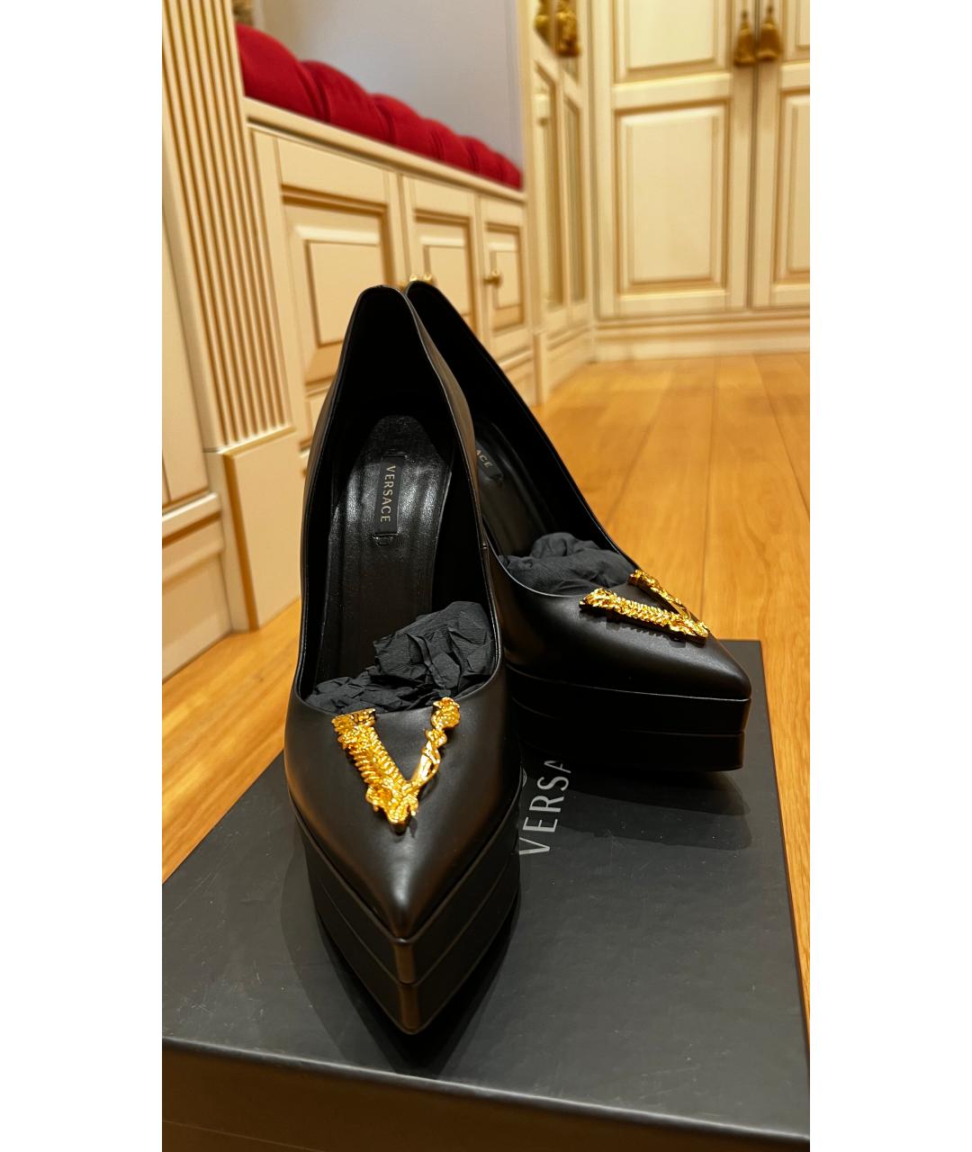 VERSACE Черные кожаные туфли, фото 4