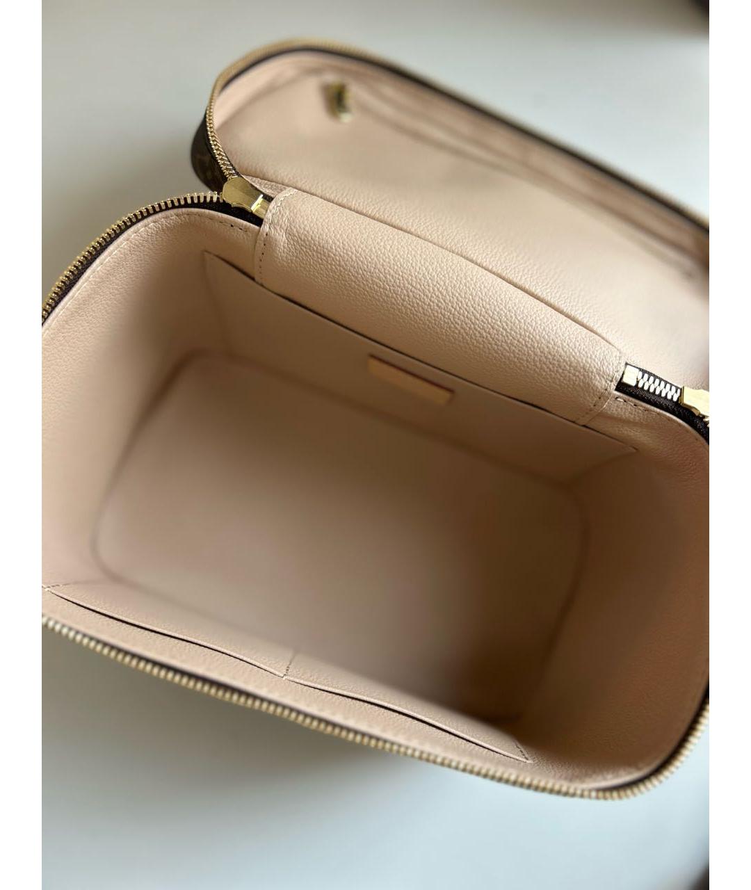 LOUIS VUITTON Коричневая кожаная косметичка, фото 4