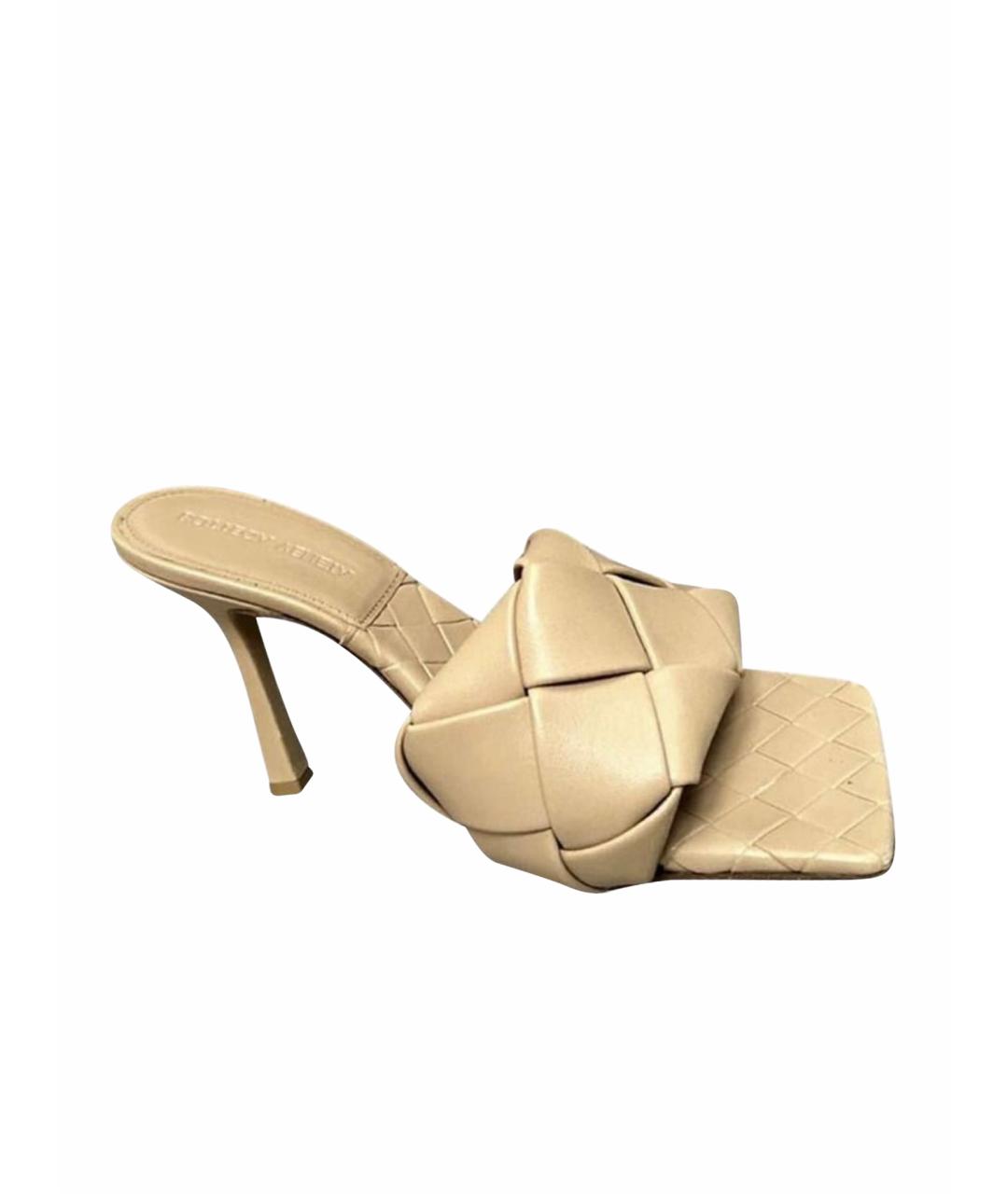 BOTTEGA VENETA Бежевые кожаные мюли, фото 1