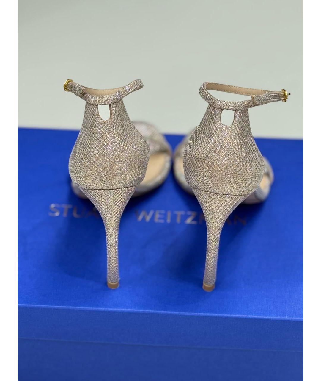STUART WEITZMAN Золотые текстильные босоножки, фото 3