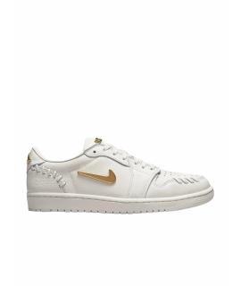 NIKE Кроссовки