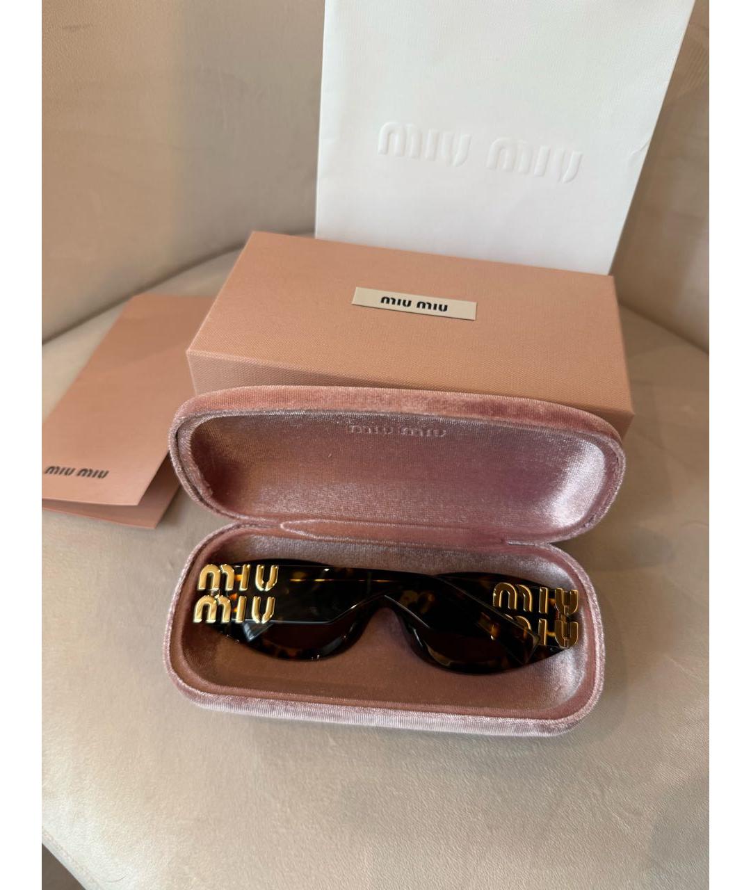 MIU MIU Коричневые пластиковые солнцезащитные очки, фото 6