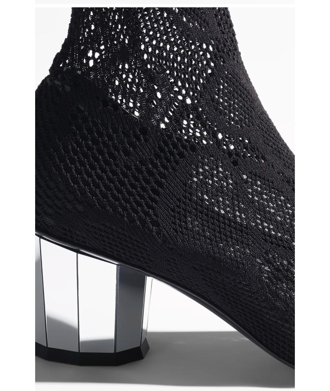 CHANEL Черные ботинки из лакированной кожи, фото 4