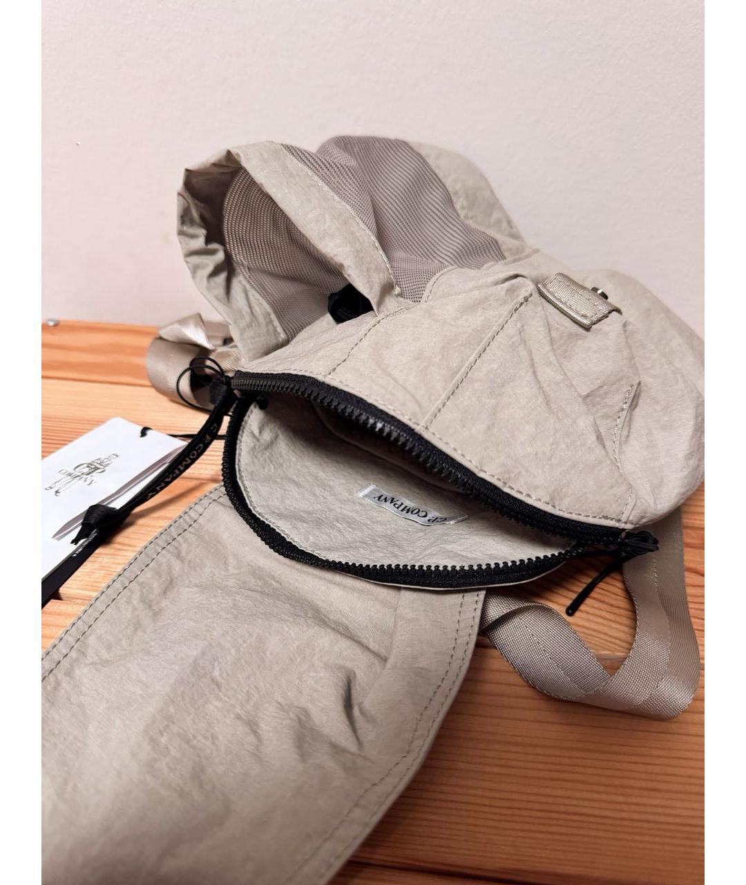 CP COMPANY Бежевая синтетическая сумка на плечо, фото 5