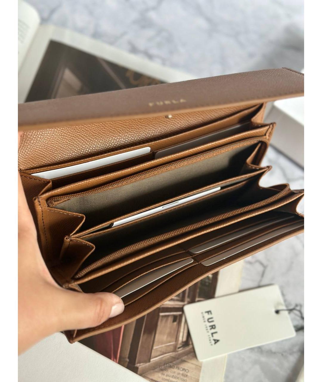 FURLA Коричневый кожаный кошелек, фото 4