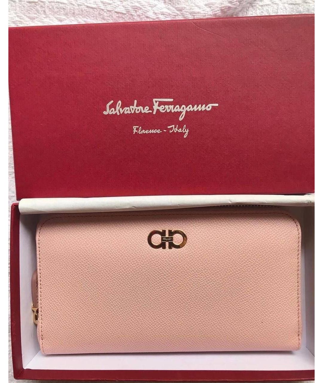 FERRAGAMO Розовый кожаный кошелек, фото 3
