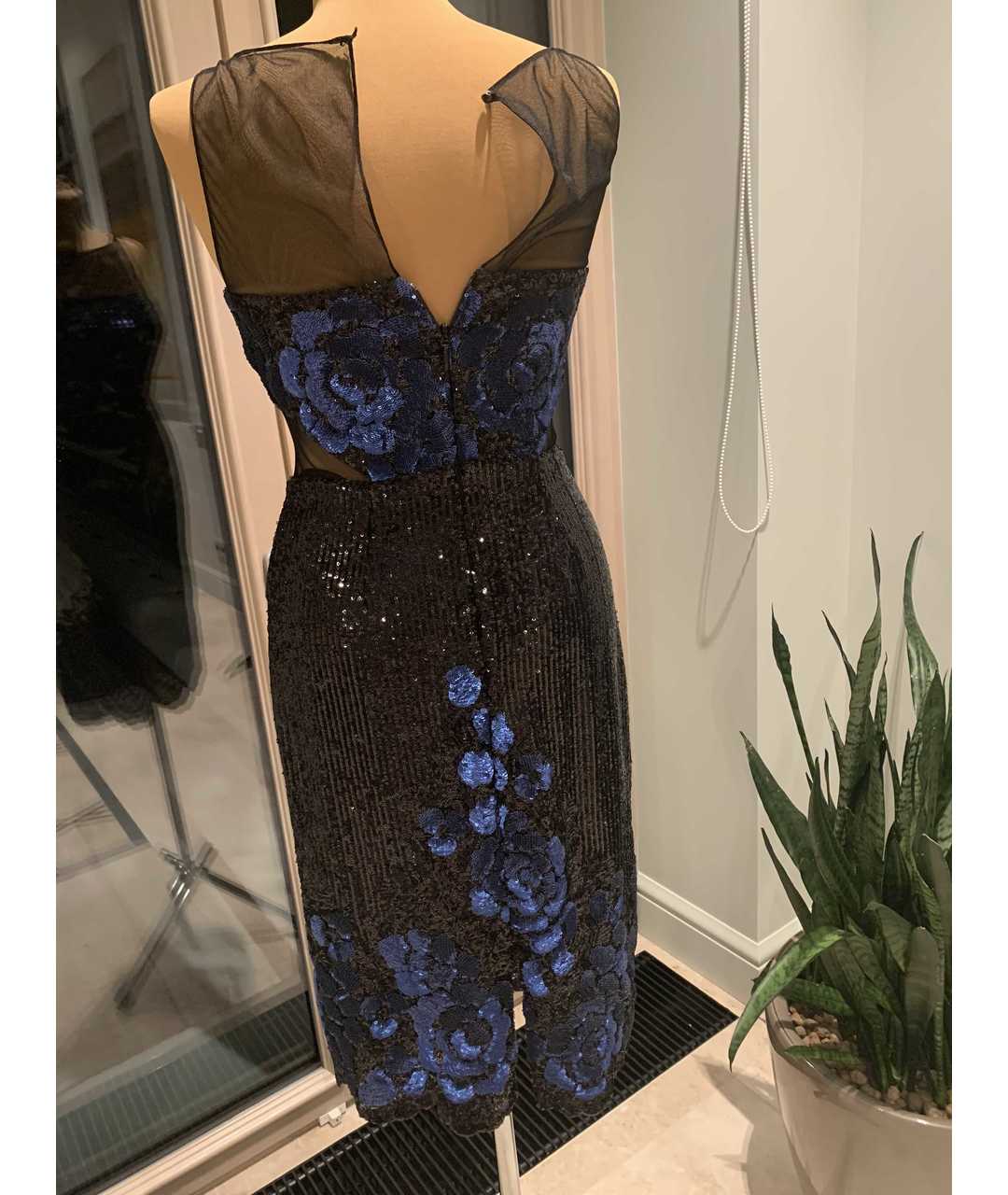BADGLEY MISCHKA Темно-синее полиэстеровое коктейльное платье, фото 2