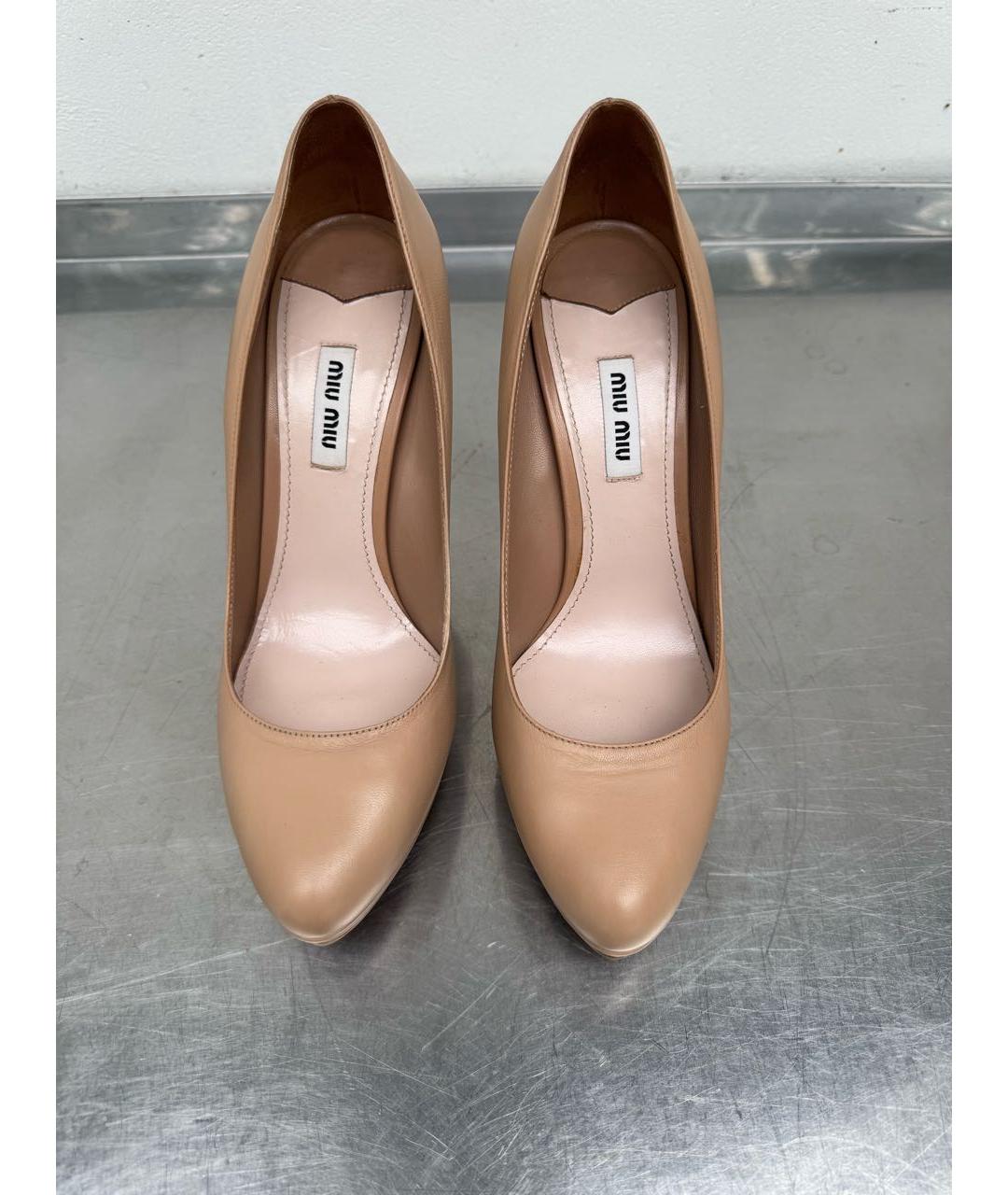 MIU MIU Бежевые кожаные туфли, фото 2