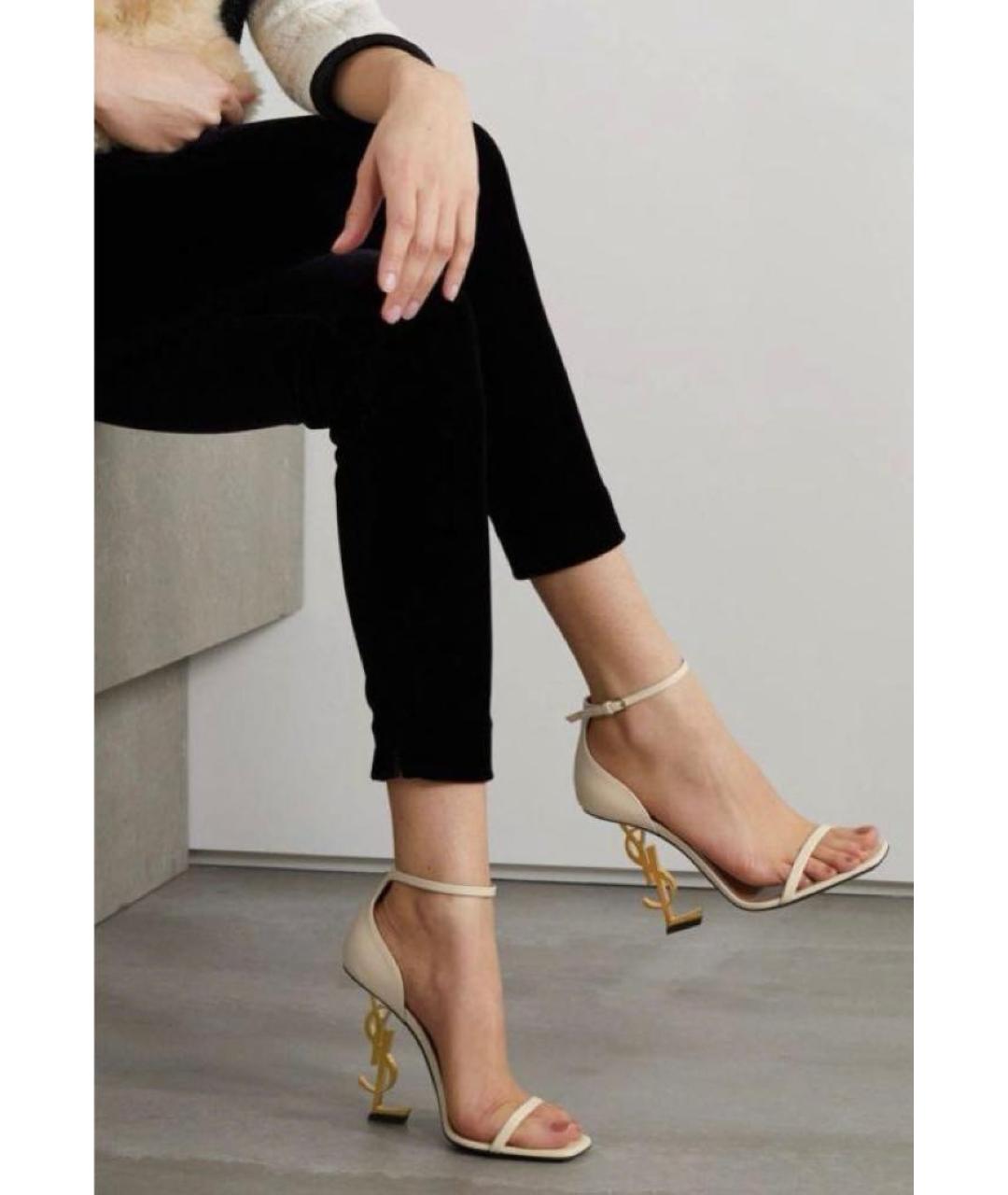 SAINT LAURENT Бежевые кожаные босоножки, фото 6