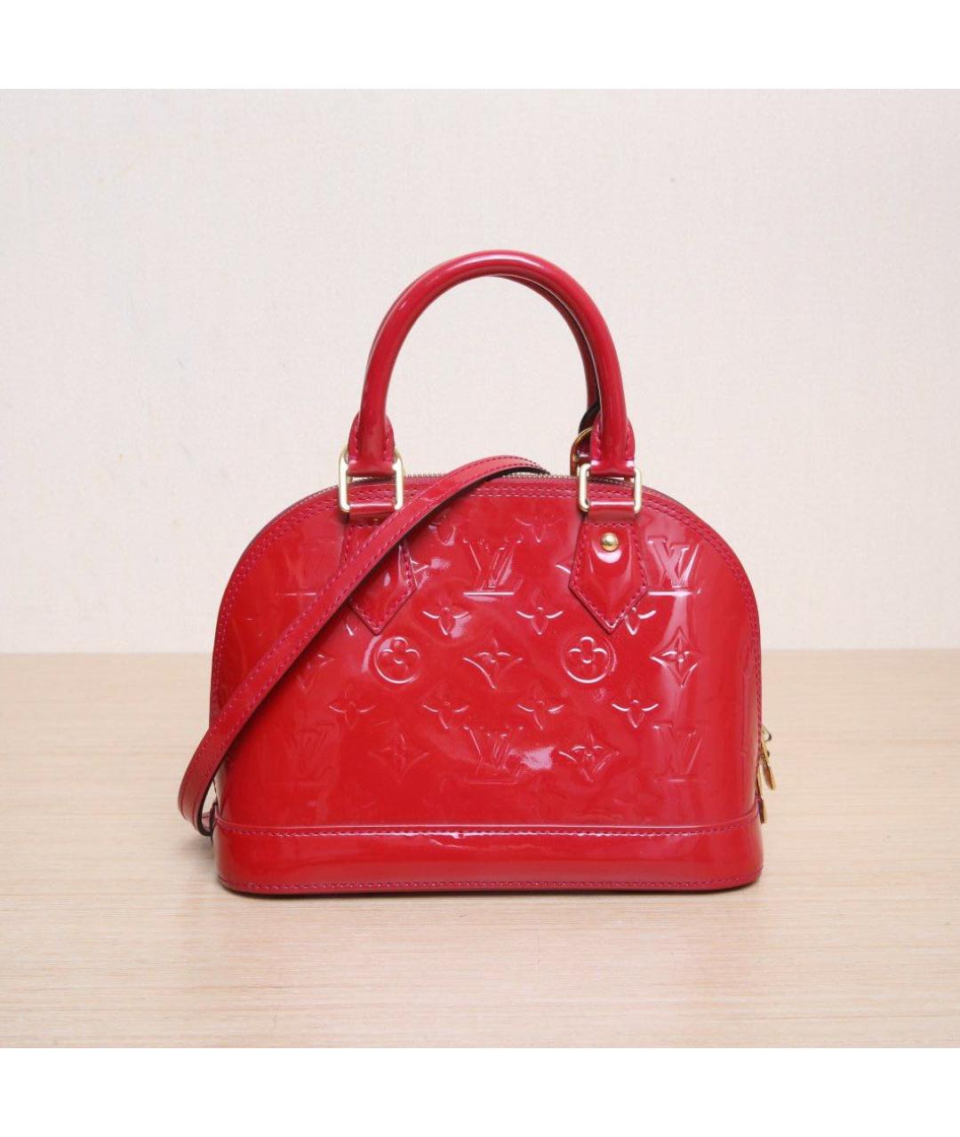 LOUIS VUITTON Красная сумка через плечо из лакированной кожи, фото 8