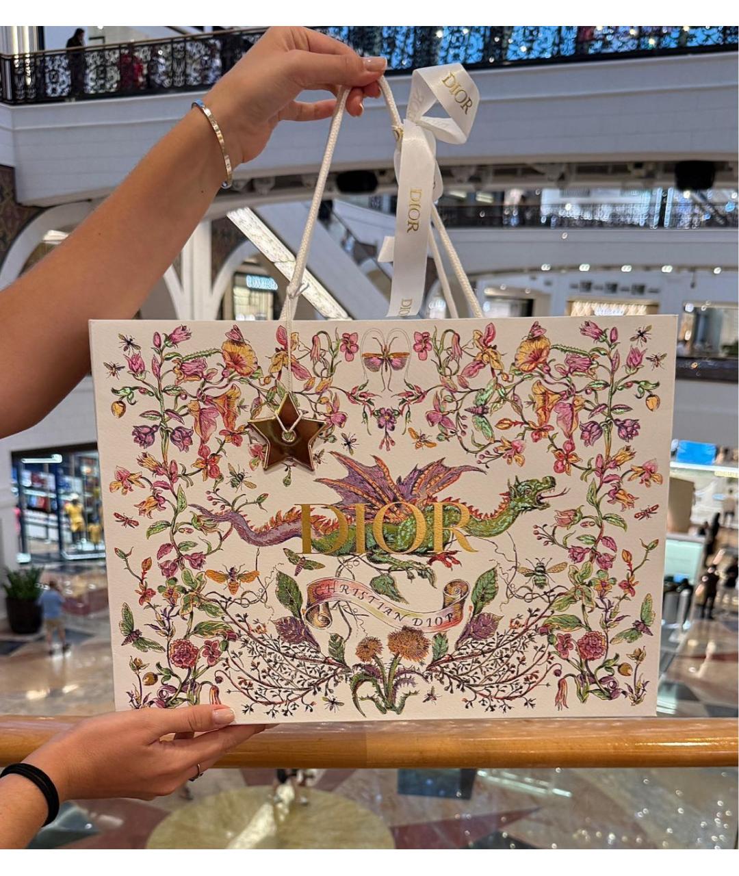 CHRISTIAN DIOR Книга, фото 3