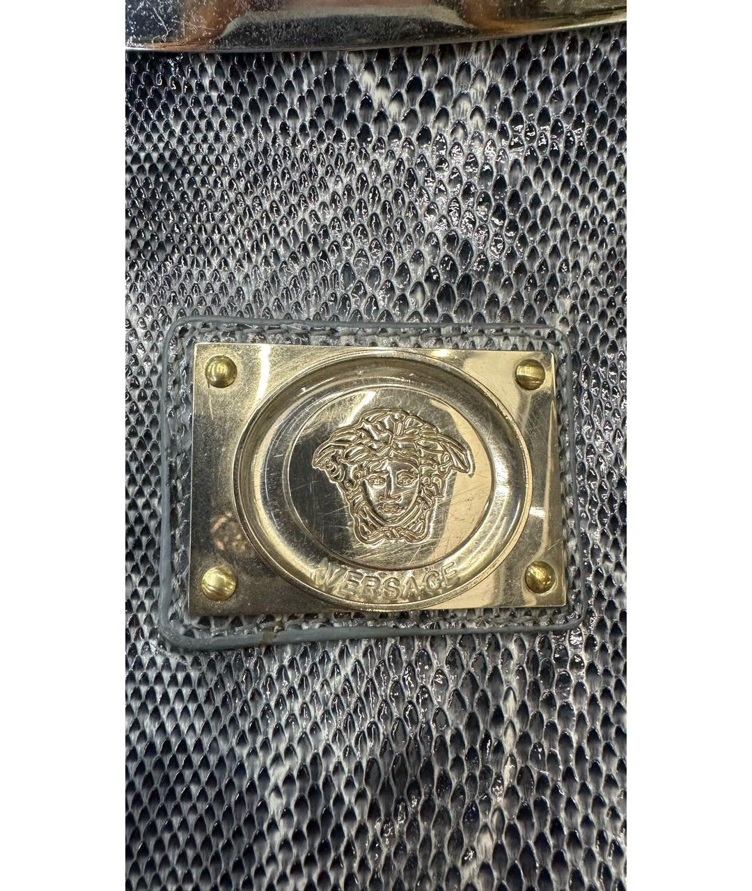 VERSACE COLLECTION Серая сумка с короткими ручками из экзотической кожи, фото 4