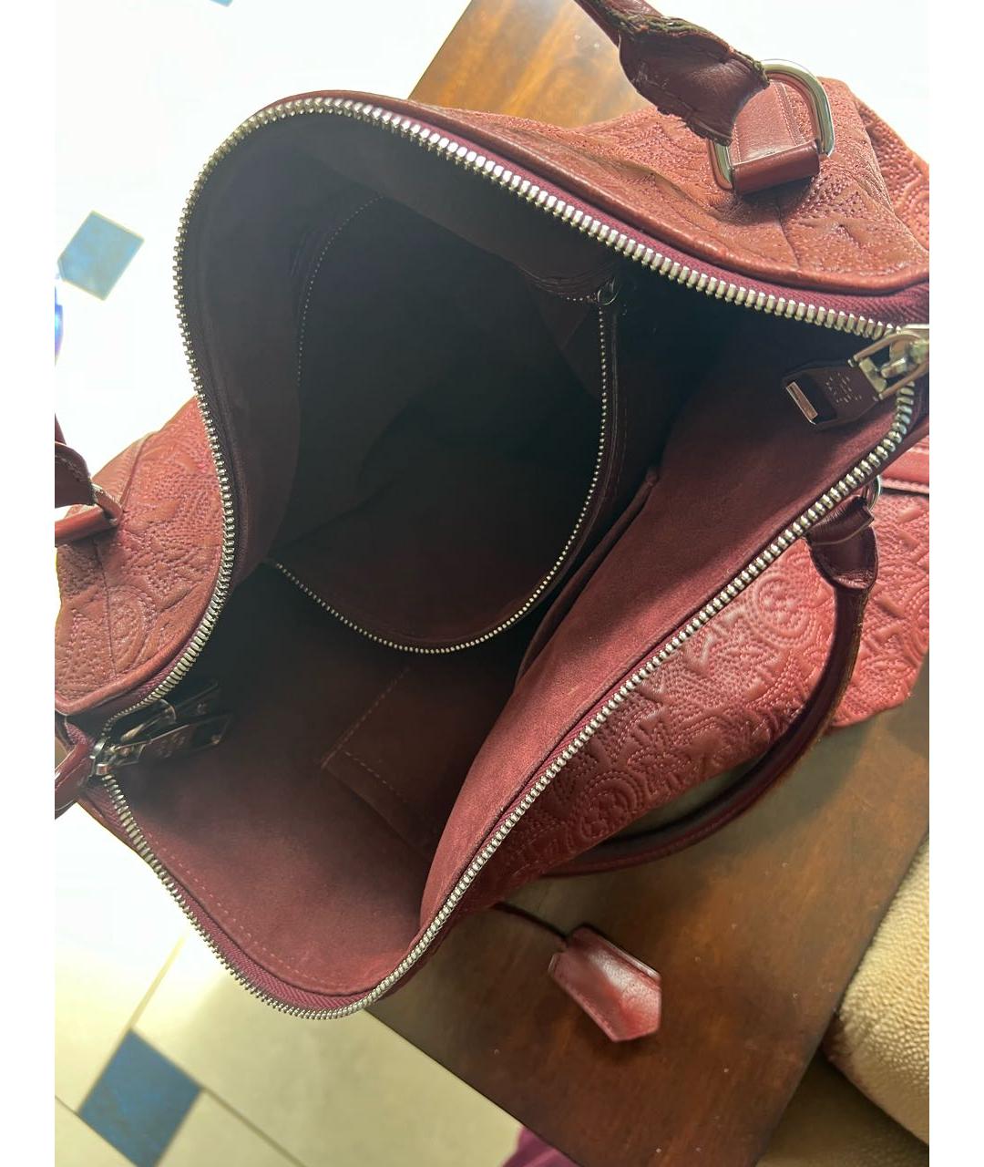 LOUIS VUITTON Бордовая кожаная сумка с короткими ручками, фото 3