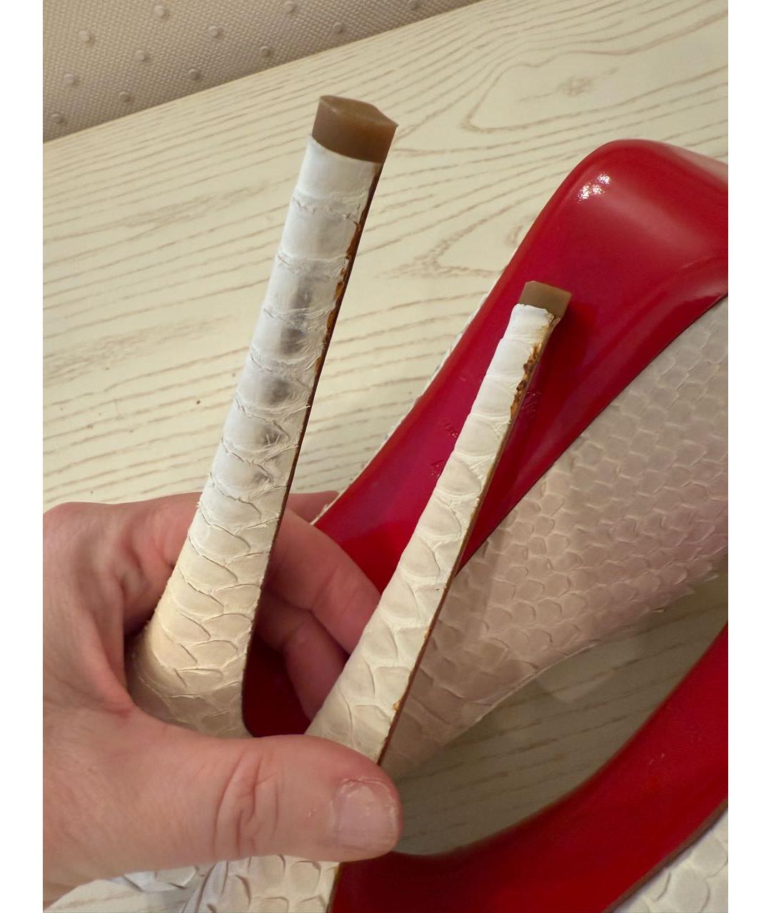 CHRISTIAN LOUBOUTIN Белые туфли, фото 7