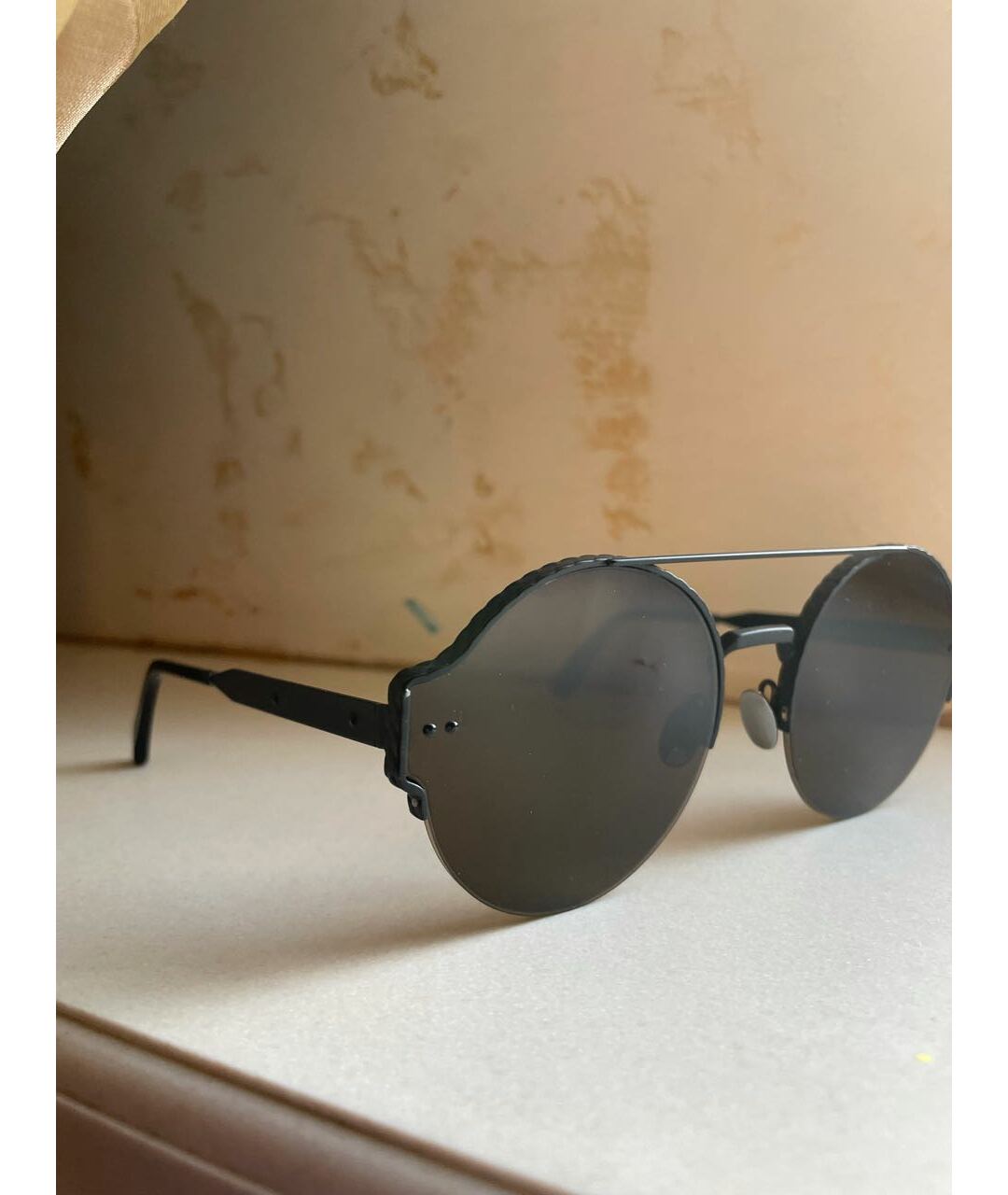 BOTTEGA VENETA Черные металлические солнцезащитные очки, фото 2