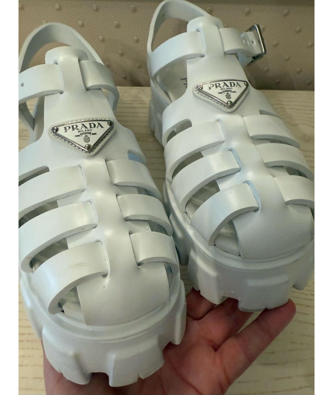 PRADA Белые резиновые сандалии, фото 3